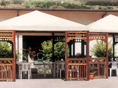 Gazebo Versilia legno Iroko presso Parma